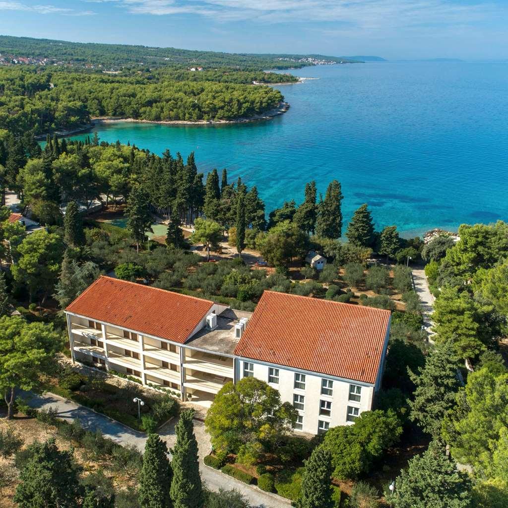 Bluesun Holiday Village Velaris Supetar Dış mekan fotoğraf
