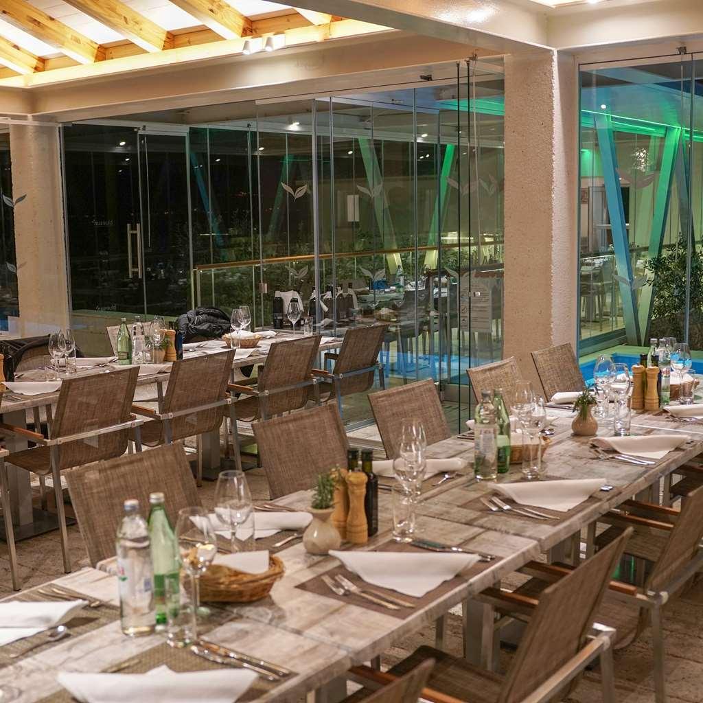 Bluesun Holiday Village Velaris Supetar Restoran fotoğraf