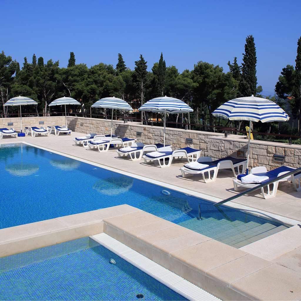 Bluesun Holiday Village Velaris Supetar Konforlar fotoğraf