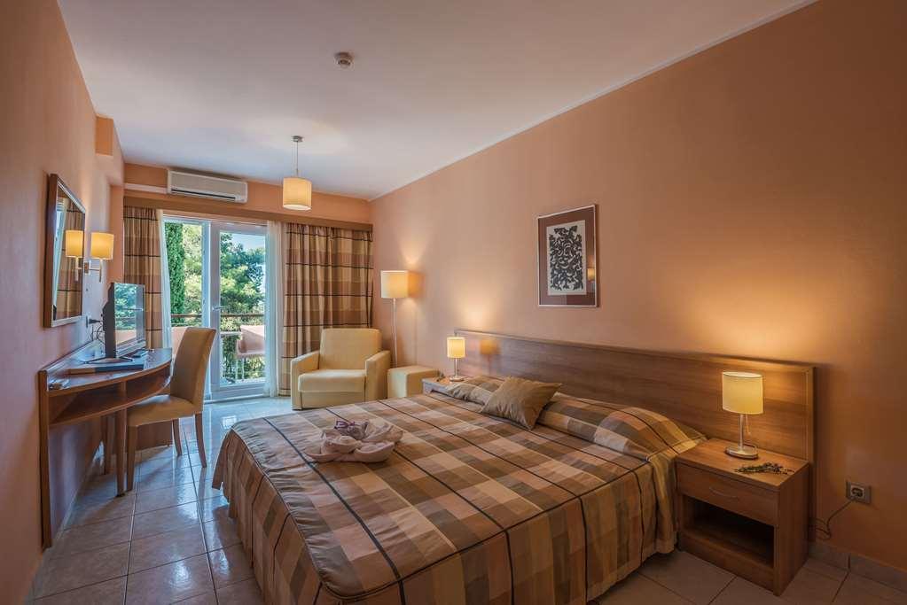 Bluesun Holiday Village Velaris Supetar Oda fotoğraf