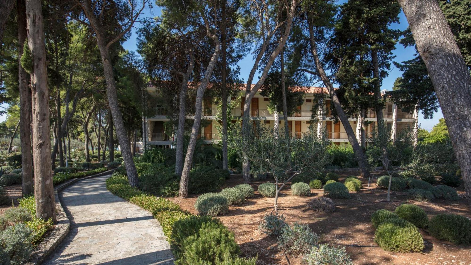 Bluesun Holiday Village Velaris Supetar Dış mekan fotoğraf